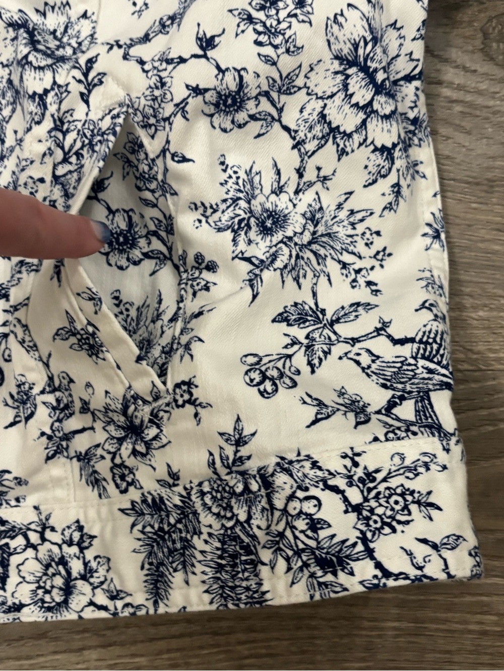 Talbots Plus 2X White and Navy Classic Stretch Denim Jacket Bird Toile - Picture 6 of 13